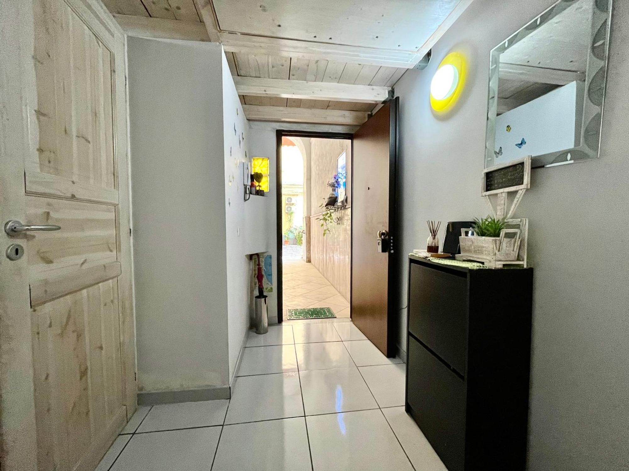 O' Vascio Suite เนเปิลส์ ภายนอก รูปภาพ